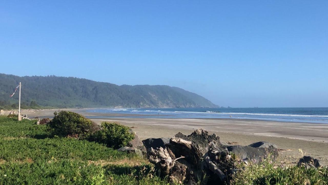 Crescent Beach Motel Crescent City Esterno foto