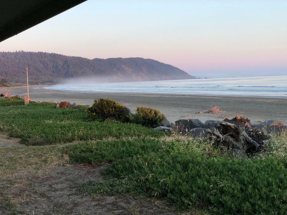 Crescent Beach Motel Crescent City Esterno foto